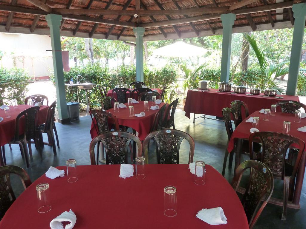 Riviera Resort Batticaloa Exterior photo